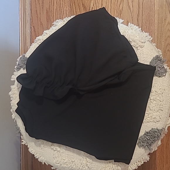 Women's Black stretchy top with sheer ruffle sleves✨️ size M - Picture 5 of 5